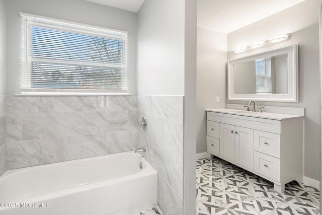 22 Marlin Drive, Bayville, NJ 08721