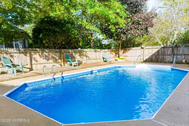 22 Marlin Drive, Bayville, NJ 08721