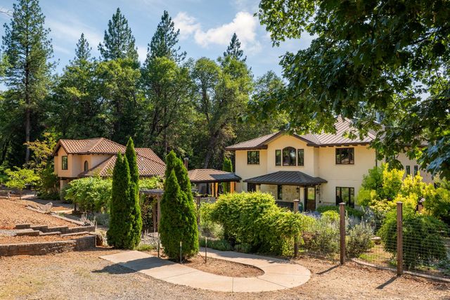 21374 Maidu Ridge Rd, Nevada City, CA 95959