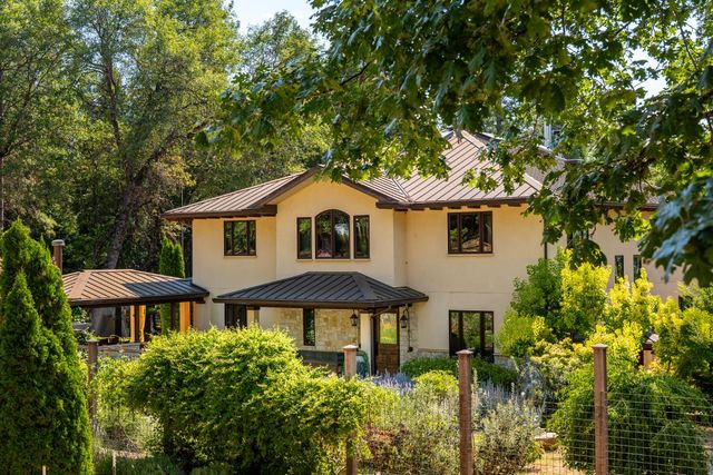 21374 Maidu Ridge Rd, Nevada City, CA 95959