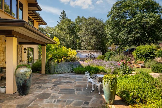 21374 Maidu Ridge Rd, Nevada City, CA 95959