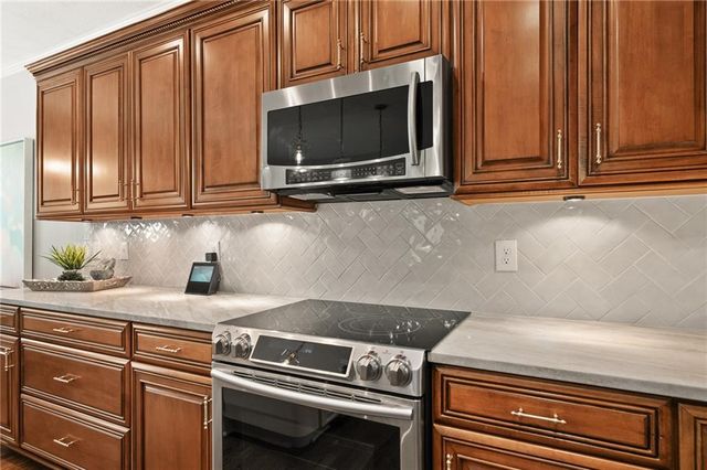 12814 Reeder Street, Overland Park, KS 66213