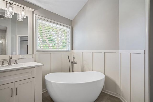12814 Reeder Street, Overland Park, KS 66213