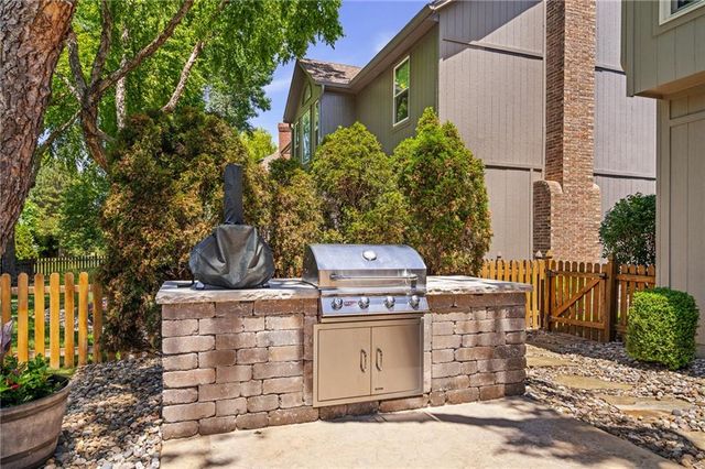 12814 Reeder Street, Overland Park, KS 66213
