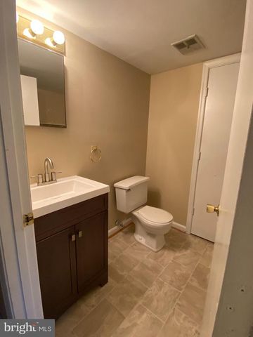 4435 EAGLE CT, Waldorf, MD 20603