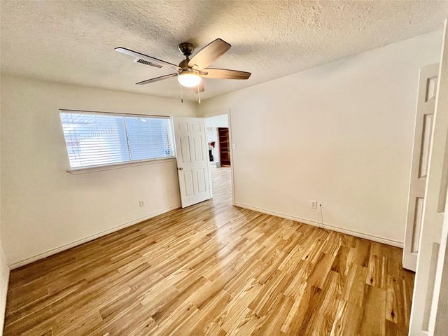 1708 Crestwood Court, Texas City, TX 77591