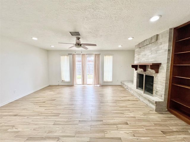 1708 Crestwood Court, Texas City, TX 77591