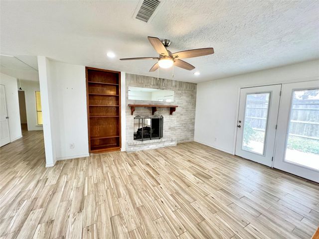 1708 Crestwood Court, Texas City, TX 77591