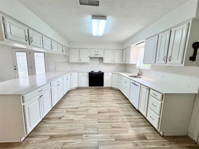 1708 Crestwood Court, Texas City, TX 77591