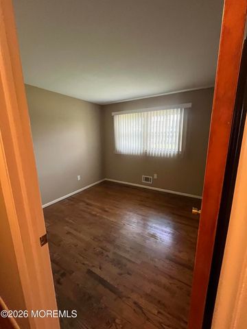 50 Morgan Road, Toms River, NJ 08755