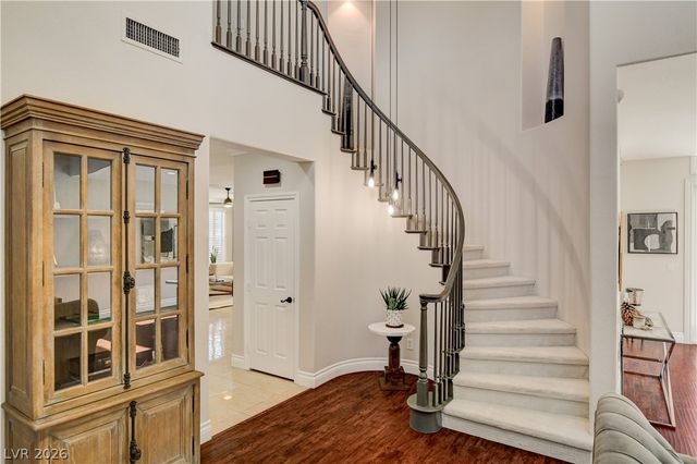 517 Tuscany View Street, Las Vegas, NV 89145