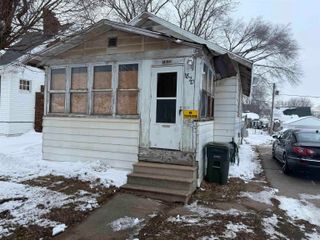 1820 FALLS, Waterloo, IA 50701