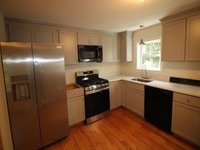 66 Goodhue Road, Derry, NH 03038