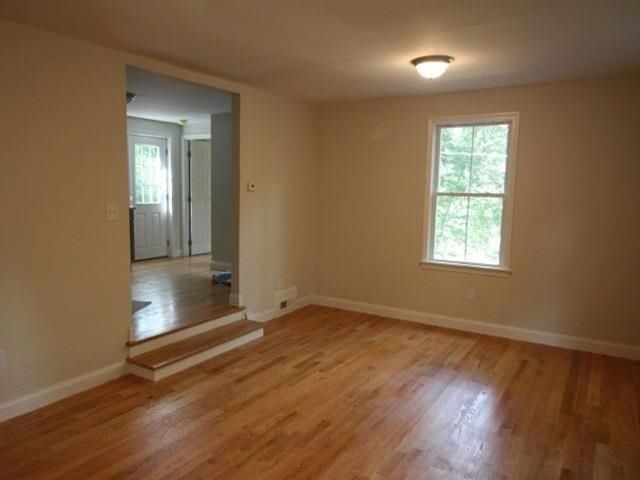 66 Goodhue Road, Derry, NH 03038