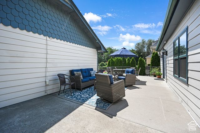 230 W CENTER ST, Logan, UT 84321