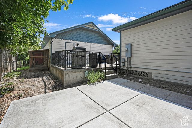 230 W CENTER ST, Logan, UT 84321