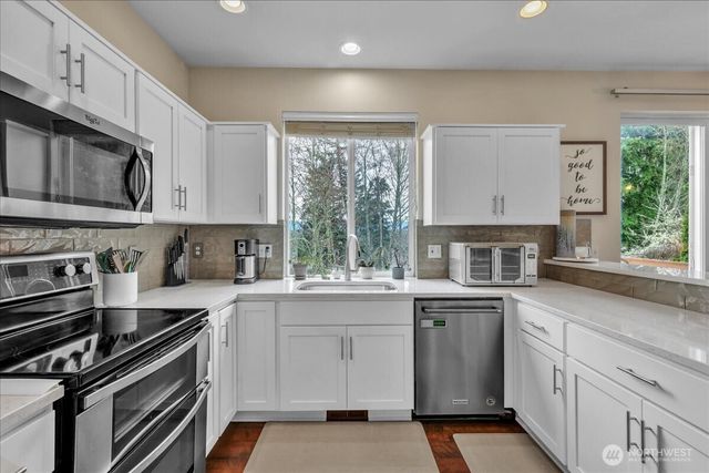 24606 232nd Place, Maple Valley, WA 98038