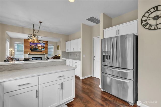 24606 232nd Place, Maple Valley, WA 98038