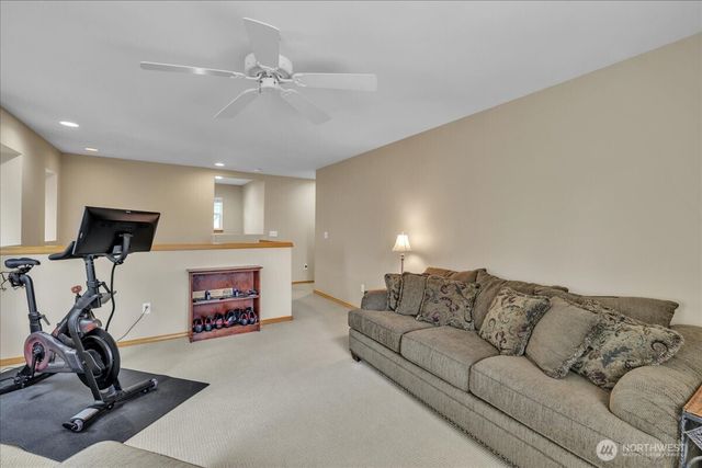 24606 232nd Place, Maple Valley, WA 98038