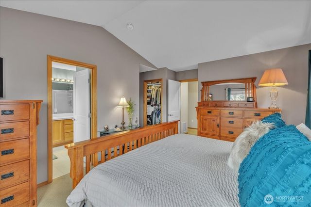 24606 232nd Place, Maple Valley, WA 98038