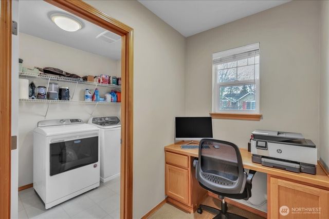 24606 232nd Place, Maple Valley, WA 98038