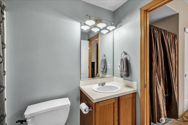 24606 232nd Place, Maple Valley, WA 98038