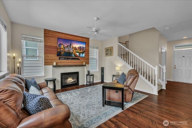 24606 232nd Place, Maple Valley, WA 98038