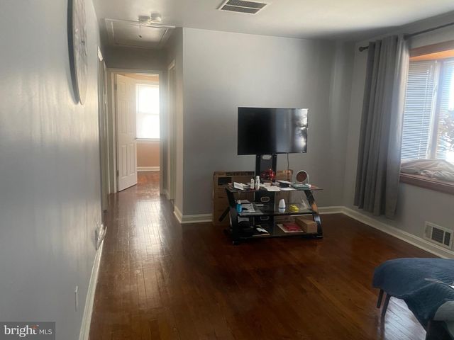 9723 53RD AVE, College Park, MD 20740