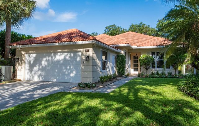 447 Kelsey Park Drive, Palm Beach Gardens, FL 33410
