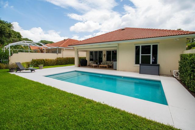 447 Kelsey Park Drive, Palm Beach Gardens, FL 33410