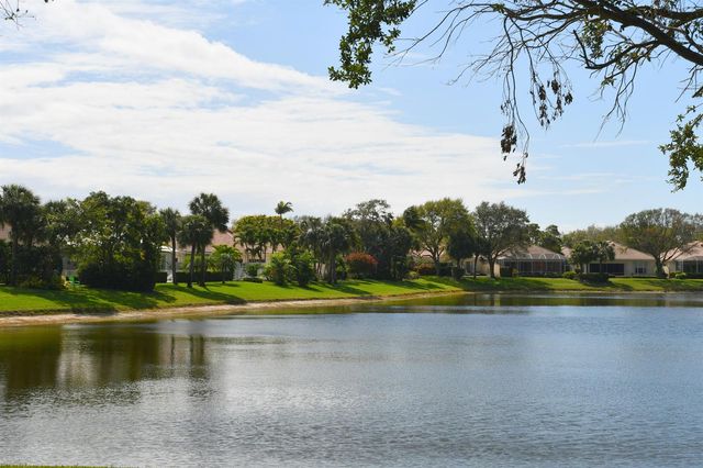 447 Kelsey Park Drive, Palm Beach Gardens, FL 33410