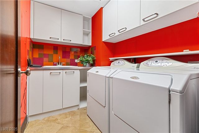 2747 Paradise Road 2301, Las Vegas, NV 89109