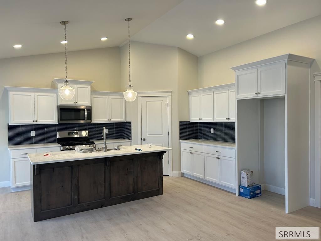 Image 3 of property listing at 1373 Stone Drive, Rexburg, ID 83440