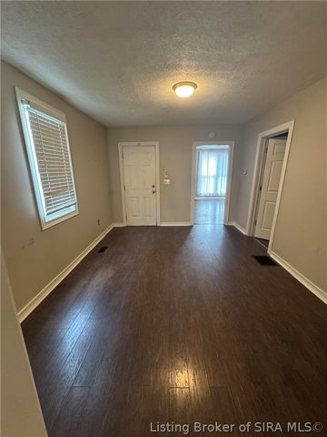 605 E Oak Street, New Albany, IN 47150