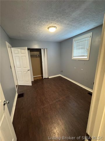 605 E Oak Street, New Albany, IN 47150