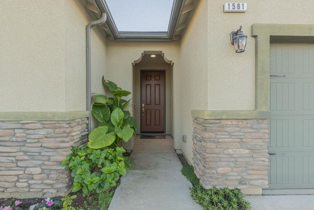 1581 Panorama Drive, Hollister, CA 95023