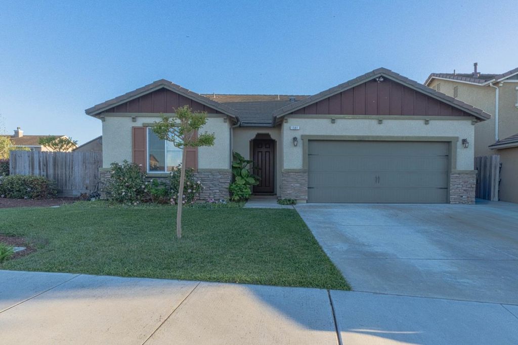 1581 Panorama Drive, Hollister, CA 95023