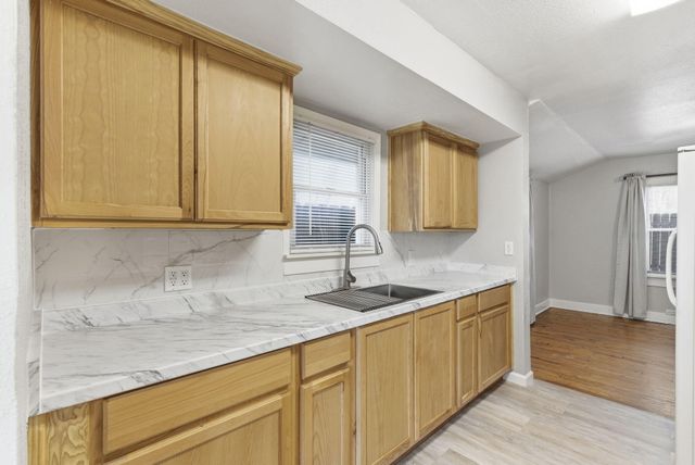 1259 S Ferguson Avenue, Springfield, MO 65807