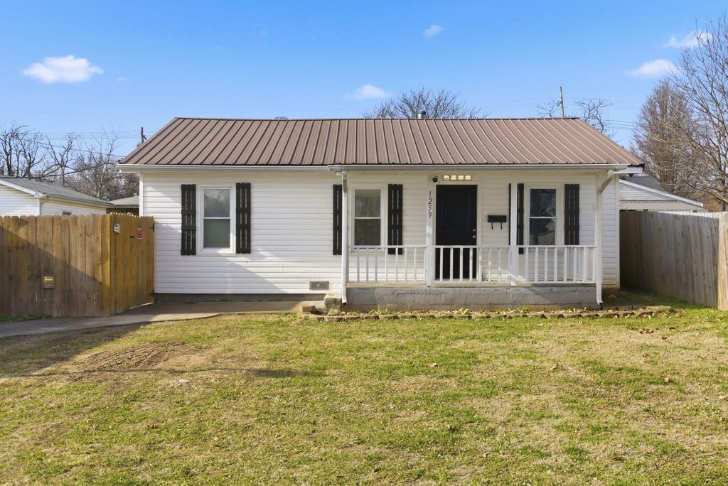 1259 S Ferguson Avenue, Springfield, MO 65807