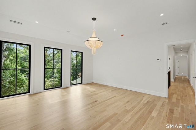 35 Drum Hill Lane, Stamford, CT 06902