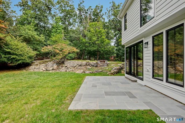 35 Drum Hill Lane, Stamford, CT 06902
