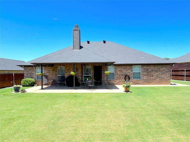 1504 Jacqueline Lane, Graham, TX 76450