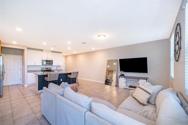 963 ROBIN HOLLY STREET, Ocoee, FL 34761