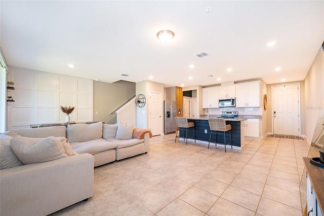 963 ROBIN HOLLY STREET, Ocoee, FL 34761