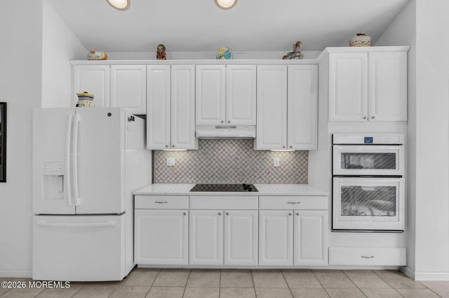 54 Eleanor Road, Manchester, NJ 08759