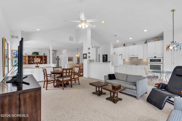 54 Eleanor Road, Manchester, NJ 08759