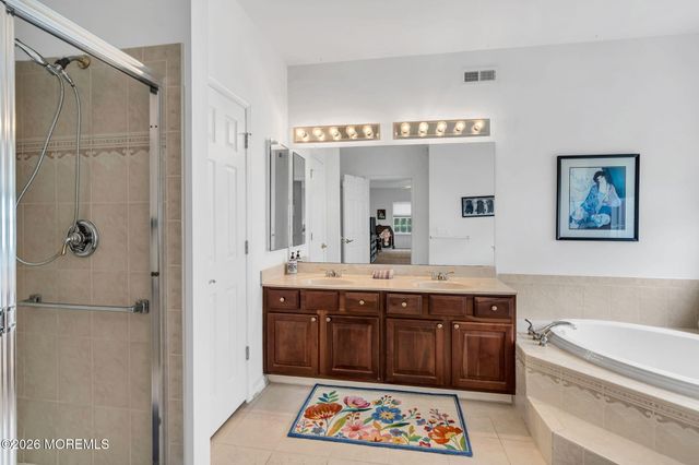 54 Eleanor Road, Manchester, NJ 08759