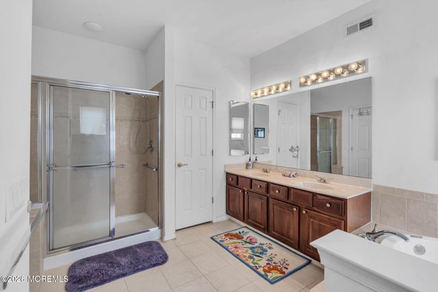 54 Eleanor Road, Manchester, NJ 08759