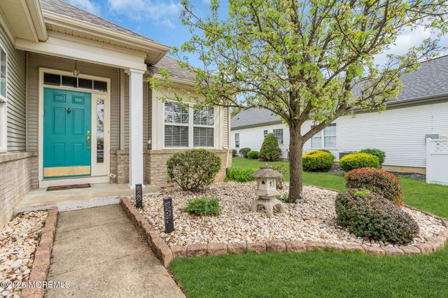 54 Eleanor Road, Manchester, NJ 08759