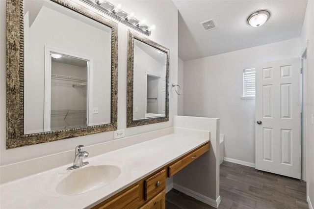 1906 CORNER GLEN DRIVE, Orlando, FL 32820